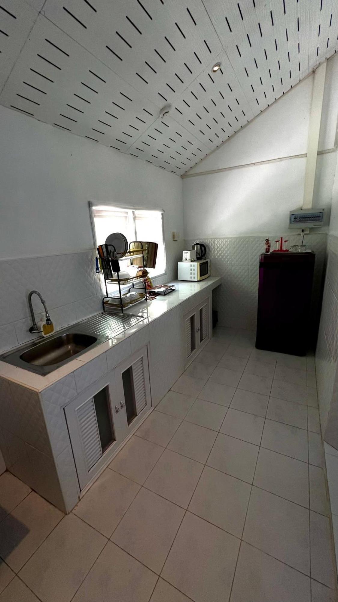 Kood Life Hotel Ko Kut Exterior photo