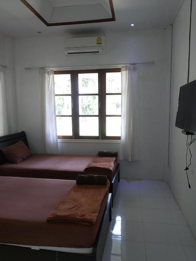 Kood Life Hotel Ko Kut Exterior photo
